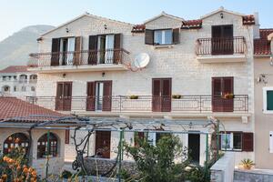 Apartmani s parkingom Bol, Brač - 2899