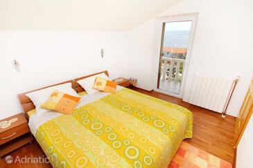 Ferienwohnungen mit Parkplatz Bol, Brac - 2900