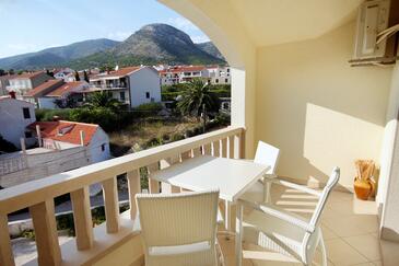 One bedroom apartment Bol, Brač (A-2900-a(