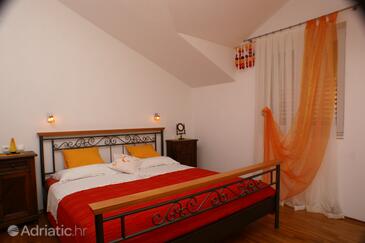 Apartmani s parkingom Bol, Brač - 2900