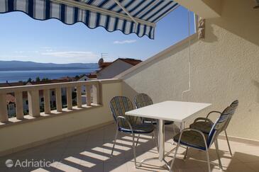 Apartments with parking spaces Bol, Brač - 2900 Adriatic.hr
