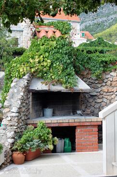 Ferienwohnungen mit Parkplatz Bol, Brac - 2900