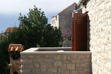 Two bedroom apartment Bol, Brač (A-2905-a(