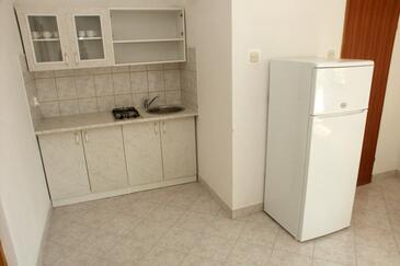 Apartments with terrace Vir, North Dalmatia