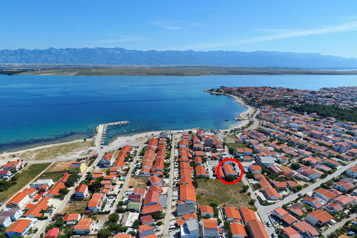 Apartments with terrace Vir, North Dalmatia