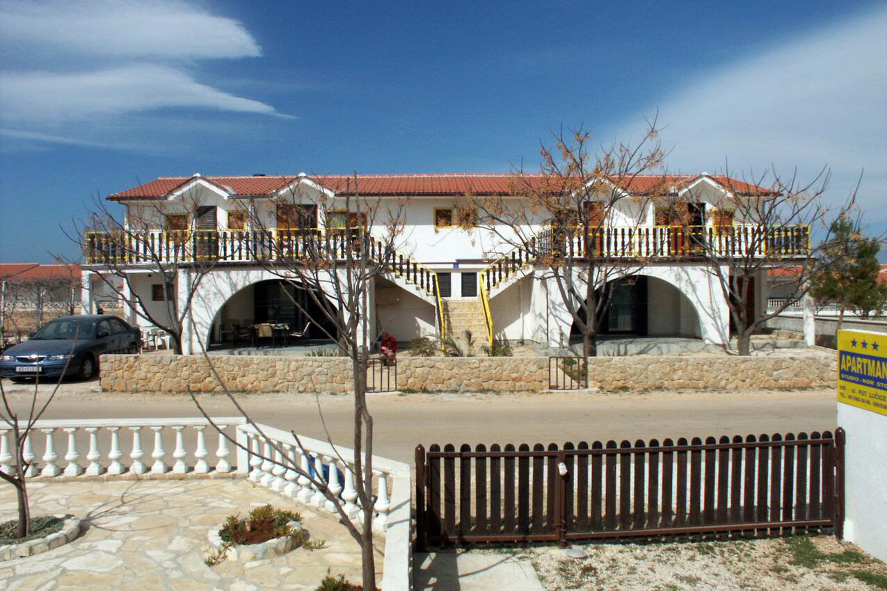 Apartments with terrace Vir, North Dalmatia