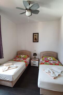 Apartments with parking space Postira, Brač - 2911