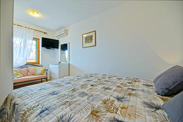 Apartmány s parkovištěm Postira, Brač - 2913