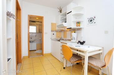 Apartments with parking space Postira, Brač - 2913