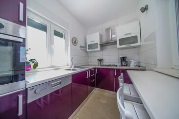 Apartmány s parkoviskom Postira, Brač - 2913