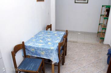 Apartamentos con parking Postira, Brac - 2919