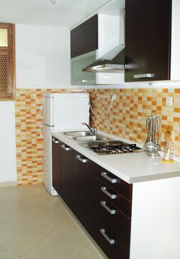 Apartamentos con parking Povlja, Brac - 2922