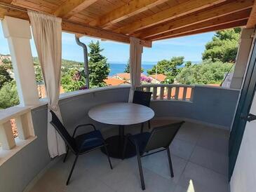 Apartament cu trei camere Splitska, Brac (A-2923-b)