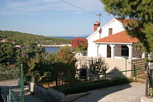 Ferienwohnungen am Meer Splitska, Brac - 2923