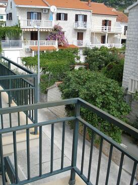 Apartments and rooms with parking space Bol, Brač - 2926