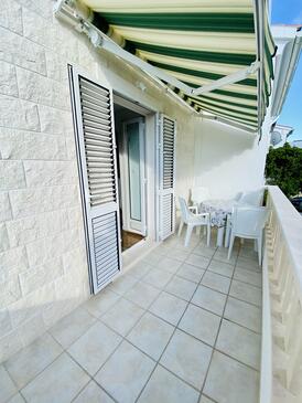 Apartments by the sea Postira, Brač - 2928