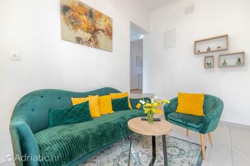 Apartments by the sea Sumartin, Brač - 2937