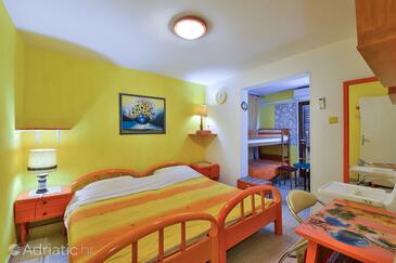 Apartments with parking space Vir - Torovi - Vir - Pedinka, Vir - 294