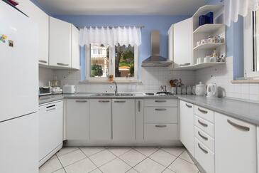 Ferienwohnungen am Meer Sumartin, Brac - 2940