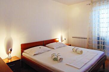 Apartments by the sea Postira, Brač - 2950