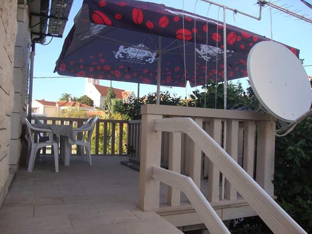 Appartamenti e camere accanto al mare Selza - Sumartin, Brazza - Brač - 2953