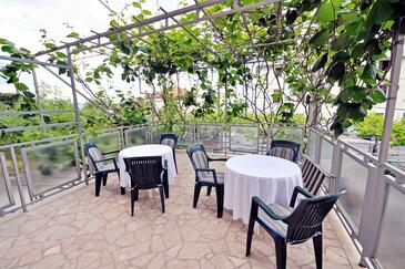 Appartamenti accanto al mare Sumpetar, Almissa - Omiš - 2965