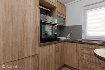 Апартаменти біля моря Дуче - Duće, Оміш - Omiš - 2992