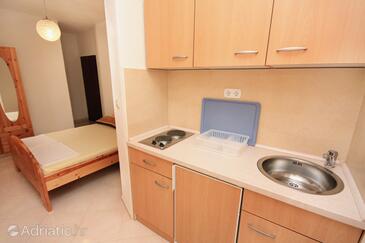 Apartments with parking space Vodice - 2995