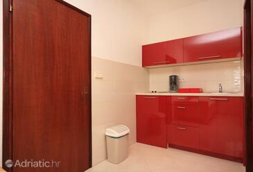 Apartments with parking space Vodice - 2995