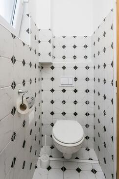 Apartamentos e estúdios Baška Voda, Dalmácia Central