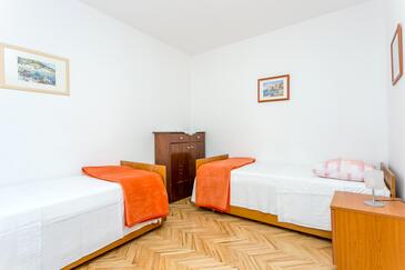 Apartamentos e estúdios Baška Voda, Dalmácia Central