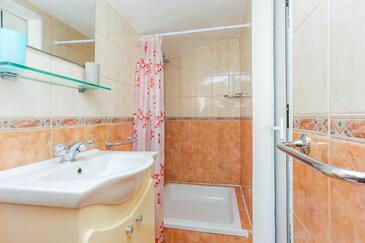 Apartamentos e estúdios Baška Voda, Dalmácia Central