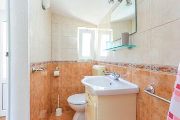 Apartamentos e estúdios Baška Voda, Dalmácia Central