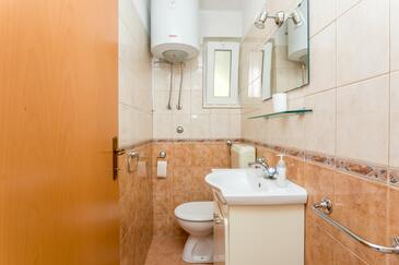 Apartamentos e estúdios Baška Voda, Dalmácia Central