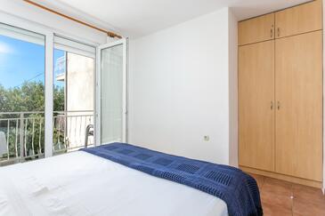 Apartamentos e estúdios Baška Voda, Dalmácia Central
