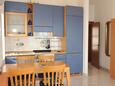 Baška Voda, Kitchen in the studio-apartment, WiFi.