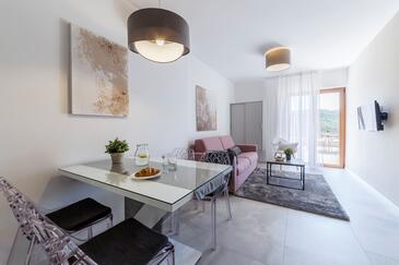 Apartments with parking space Rabac, Labin - 3011