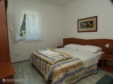 Apartmaji z bazenom za družine z otroci Opatija - 3013