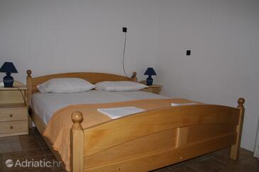 Apartmaji in sobe s parkingom Klenovica, Novi Vinodolski - 3018
