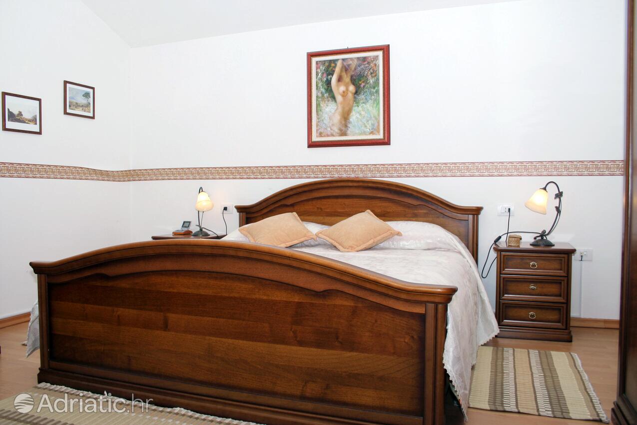 Luxusvilla medencével Belavici, Marcana - 3028