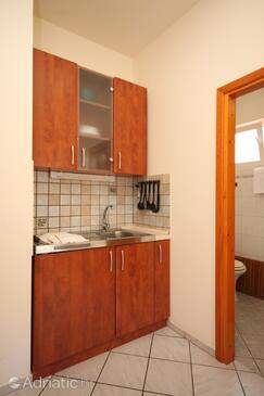 Apartmanok a tenger mellett Komiza, Vis - 3035