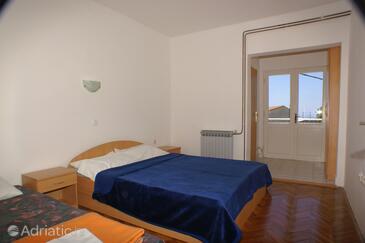 Apartments by the sea Podaca, Makarska - 3037