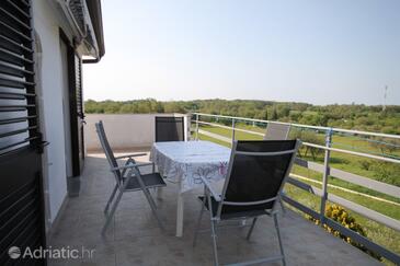 Apartments and rooms with a swimming pool Babići, Umag - 3046