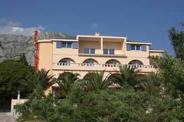 Rooms with terrace Tučepi, Central Dalmatia