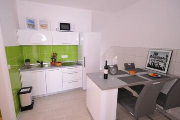 Appartementen met zwembad geschikt voor gezinnen met kinderen Potocnica, Pag - 3075