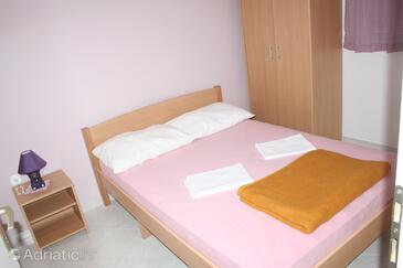 Ferienwohnungen mit Pool für Familien Stara Novalja, Pag - 3083