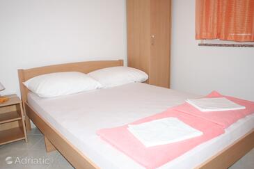 Apartamentos con piscina adecuados para familias con niños Stara Novalja, Pag - 3083