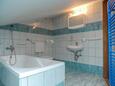 Badkamer 2 Caska, Badkamer 2 in accommodatietype apartment, WiFi.