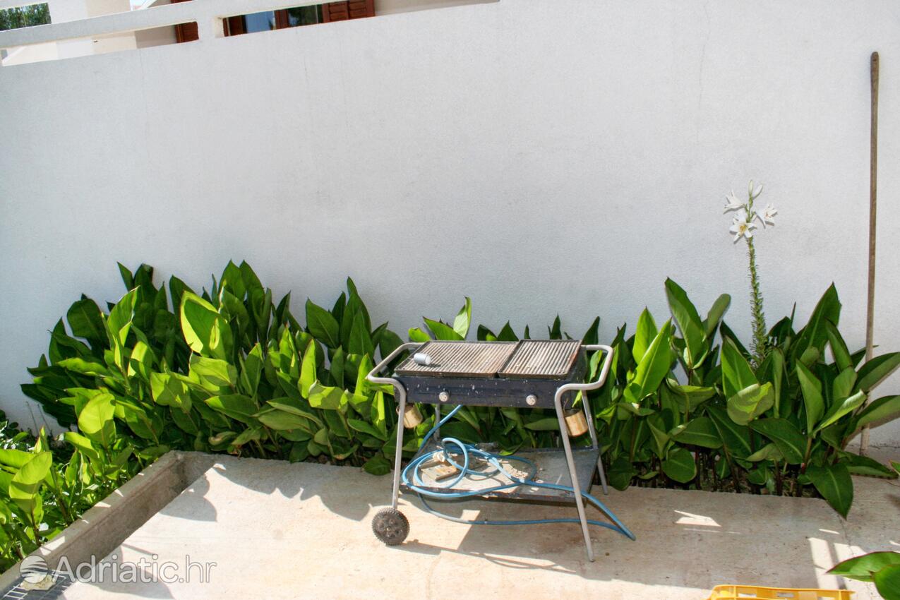 Courtyard - Apartments by the sea Stara Novalja, Pag