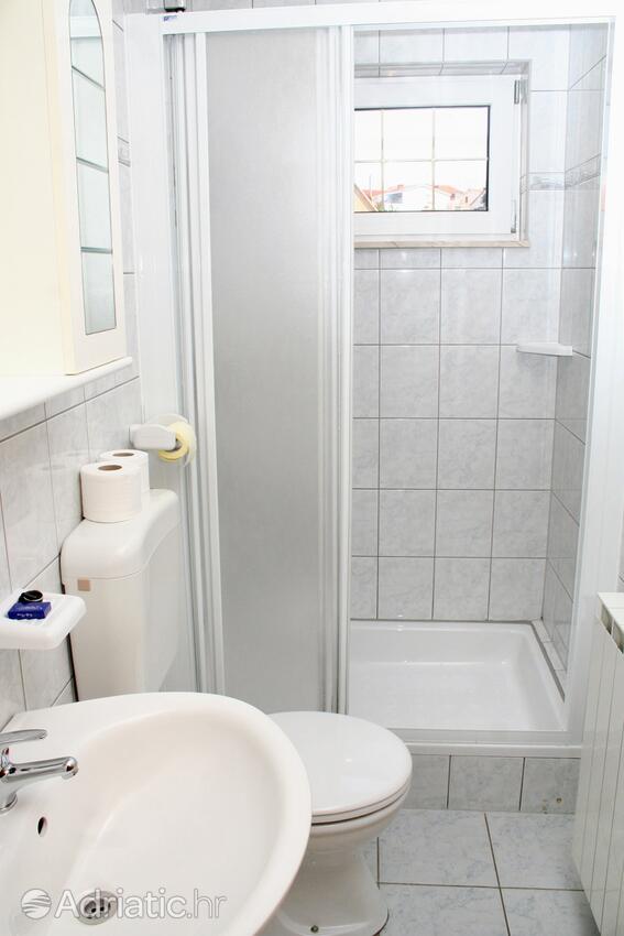 A-3088-b - Kwatery prywatne - Apartamenty i pokoje nad morzem Primosten